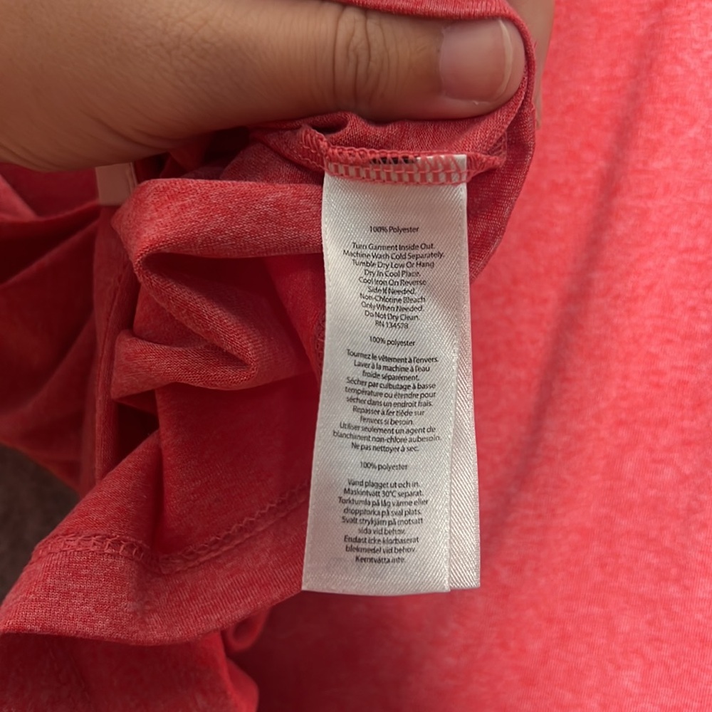 Vineyard Vines Red Long Sleeve Tee Classic Crew Size XS - Picture 6 of 6